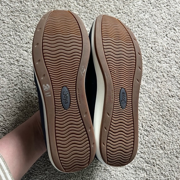 Joya Womens Size 42.5 / 10.5 US Clara Navy Casual Slip-On Low-Profile Sneakers - Picture 4 of 6
